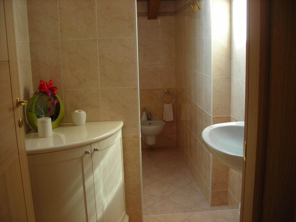 La Folaga Bed & Breakfast Gavirate Luaran gambar